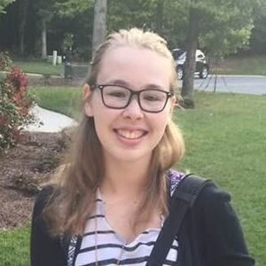 Meet your Posher, Caitlin